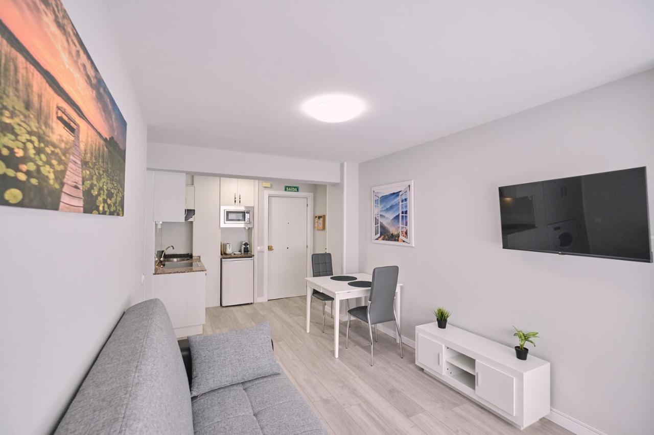 סנטיאגו דה קומפוסטלה La Casa De Julia Apartamento Nuevo Y Centrico מראה חיצוני תמונה